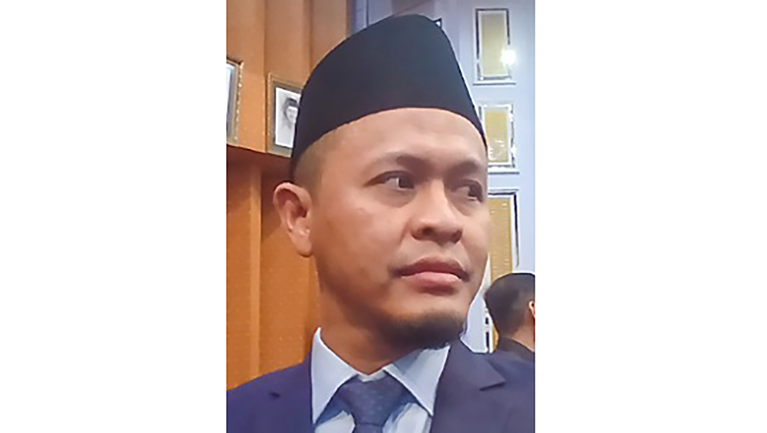 Harga cabai merah yang mengalami lonjakan sejak sebulan terakhir, membuat angka inflasi di Kota Pekanbaru mengalami kenaikan.
