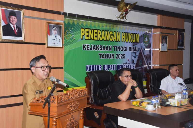 Kejati Riau melakukan pencegahan dini pelanggaran hukum terhadap PSD di lingkungan Pemkab Bengkalis di ruang Hang Tuah Kantor Bupati Bengkalis, Selasa (7/10/2025).