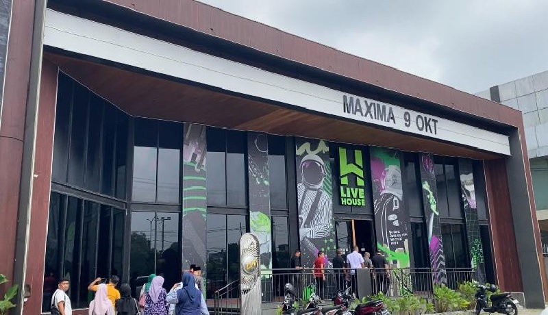 HW Live House Pekanbaru