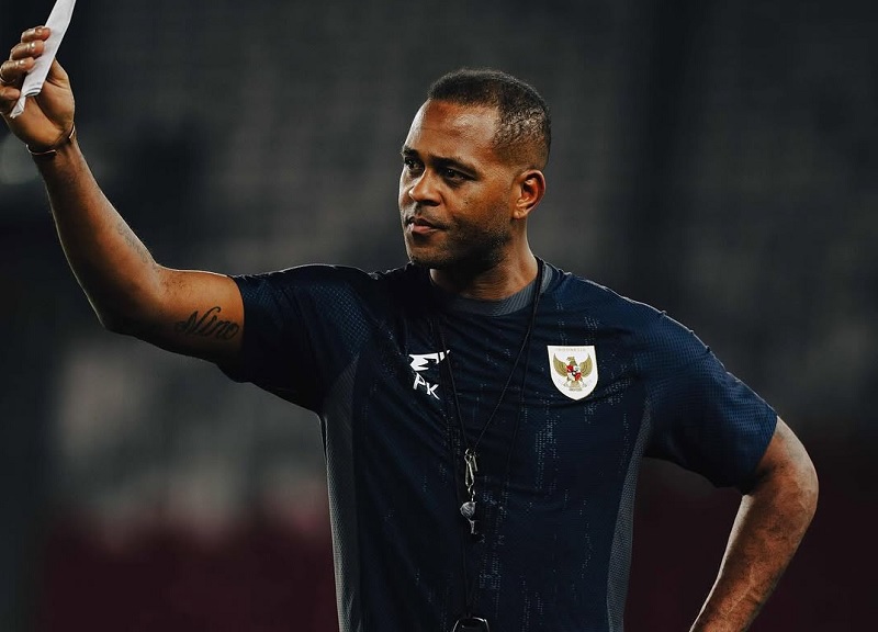 Pelatih Patrick Kluivert mengklaim miliki standar baru dan telah membangun kepercayaan diri Timnas Indonesia, meski gagal lolos ke Piala Dunia 2026.