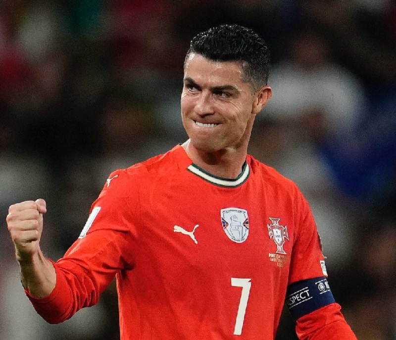 Cristiano Ronaldo kini jadi pencetak gol terbanyak sepanjang masa di Kualifikasi Piala Dunia usai mencetak dua gol ke gawang Hungaria dalam laga imbang 2-2 di Lisbon.