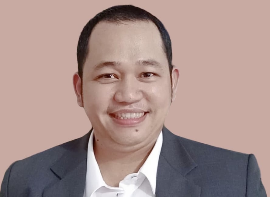 Assoc Prof Dr Elviandri SHI MHum.