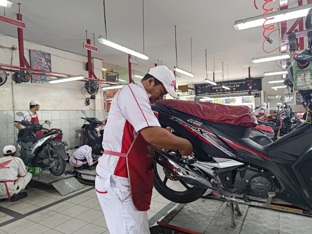 PT Capella Dinamik Nusantara (Capella Honda) Riau menghadirkan promo service bertajuk &ldquo;Spesial Sumpah Pemuda&rdquo; yang berlangsung mulai 13 hingga 31 Oktober 2025 di seluruh jaringan Astra Honda Authorize