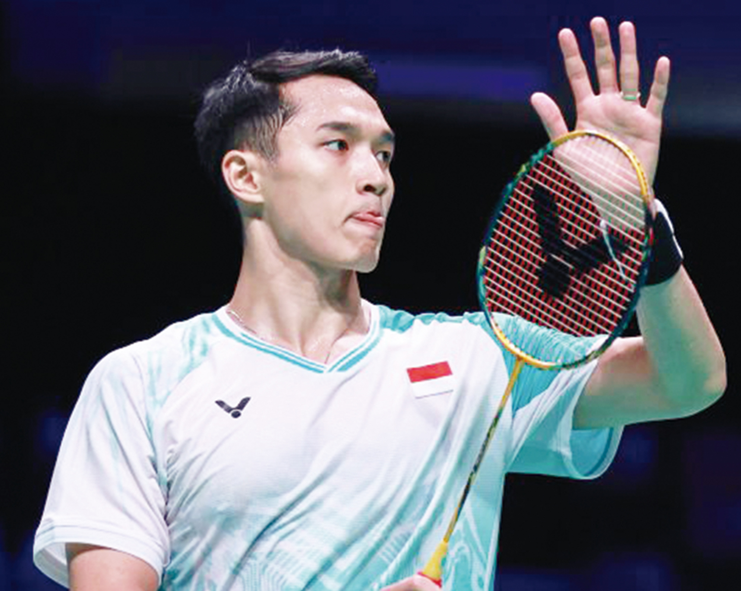 ebulutangkis Indonesia Jonatan Christie melakukan selebrasi usai memenangkan pertandingan Denmark Open 2025.