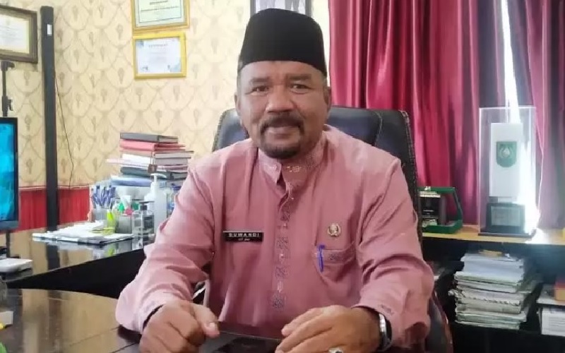 Kepala DLH Rohil Suwandi SSos