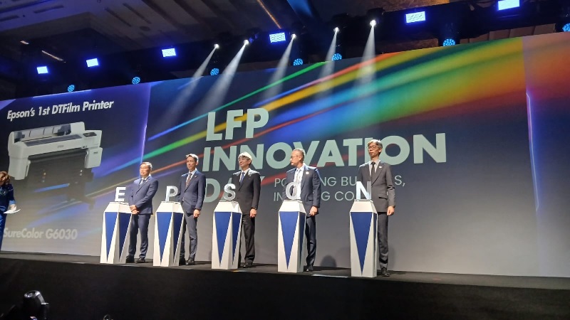 Manajeman Epson dalam rangkaian Epson Innovation Day yang digelar di Hotel Indonesia pada awal Oktober 2025.