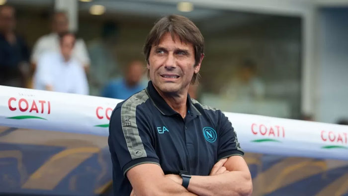 Antonio Conte saat mendampingi Napoli.