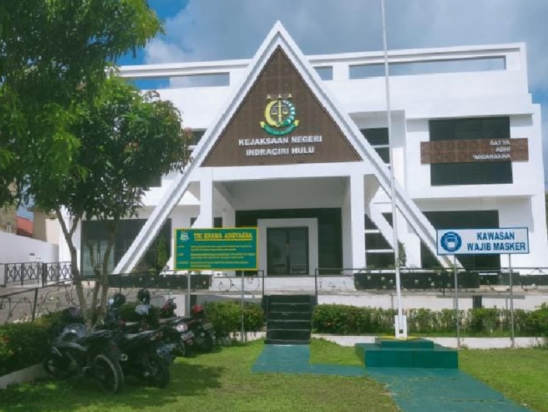 Kantor Kejari Inhu di Jalan Lintas Timur Kelurahan Pematang Reba Kecamatan Rengat Barat, Selasa (28/10/2025)