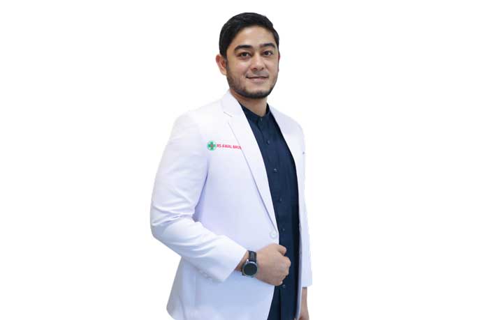 Dokter Spesialis Orthopedi dan Traumatologi RS Awal Bros dr. Rizky Febrian Nasrul, Sp.OT