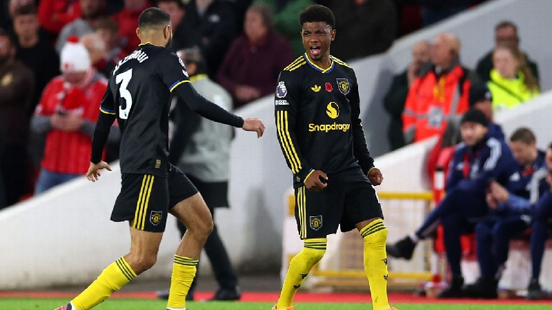 Amad Diallo mencetak gol penyeimbang di menit-menit akhir untuk mempertahankan rekor tak terkalahkan Manchester United.