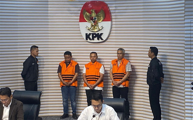 Gubri Abdul Wahid, Kepala Dinas PUPR Arief Setiawan dan Tenaga Ahli Gubernur Dani Nur Salam jadi tersangka KPK