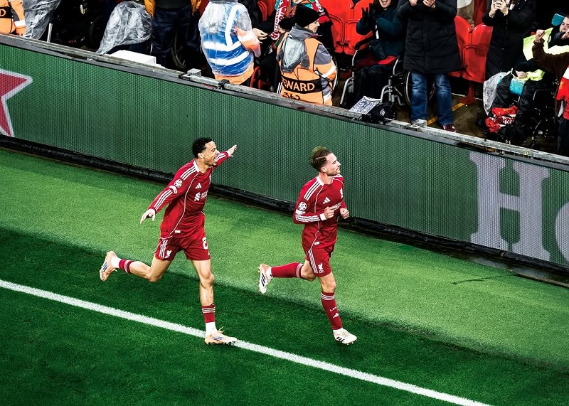 Tandukan gelandang Timnas Argentina Alexis Mac Allister membawa Liverpool mengaalahkan Real Madrid 1-0 dalam laga Liga Champions di Anfield, Rabu (5/11/2025).