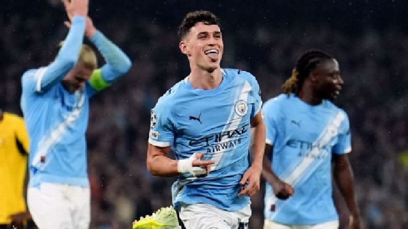 Phil Foden tampil gemilang dengan mencetak dua gol saat Manchester City mengalahkan Borussia Dortmund 4-1 dalam lanjutan Liga Champions, Kamis (2/11/2025) dini hari WIB.
