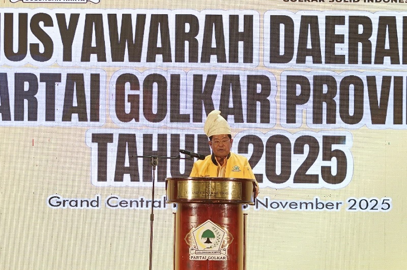 Wakil Ketua Umum DPP Golkar Idrus Marham membuka Musyawarah Daerah (Musda) DPD Partai Golkar Riau Tahun 2025 di Hotel Grand Central Pekanbaru, Sabtu (8/11/2025).