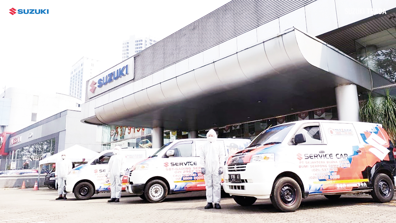 Pelayanan service di salah satu bengkel Suzuki Trada, beberapa waktu lalu.