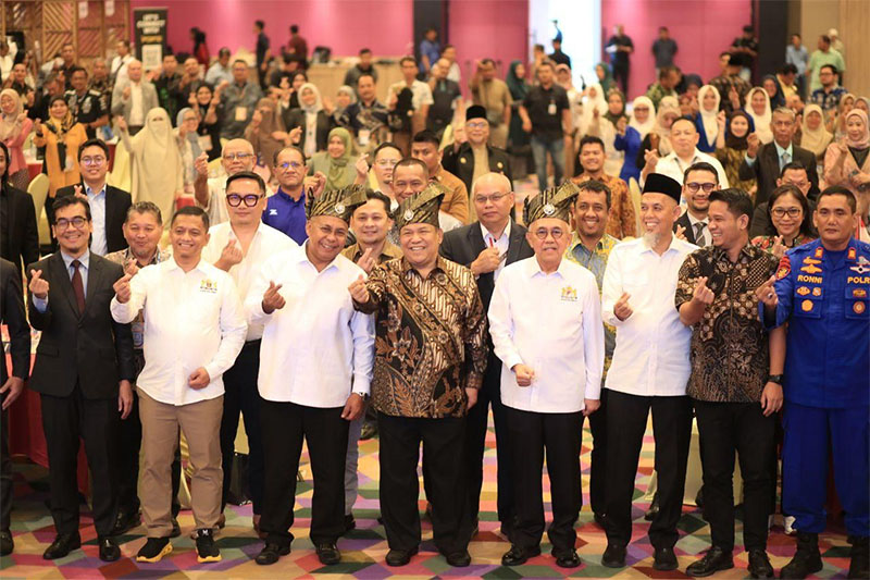 Plt Gubernur Riau SF Hariyanto saat menghadiri acara pembukaan business matching KADIN di kota Dumai, Sabtu (15/11/2025).