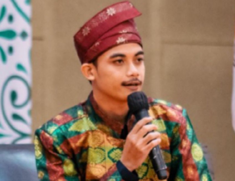 Mahasiswa Pascasarjana Riau Jakarta, Syahroni.