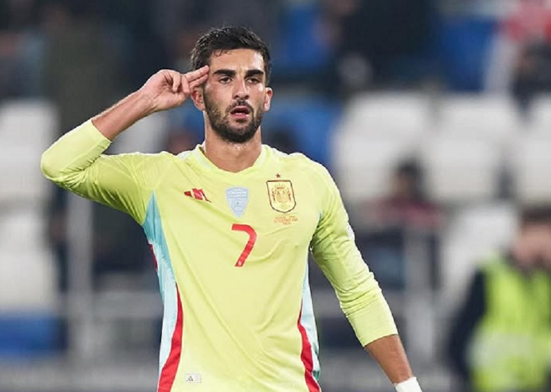 Penyerang  Barcelona Ferran Torres mencetak satu gol saat Spanyol mengaahkan tuan rumah Georgia 4-0 untuk menjaga rekor sempurna dengan clean sheet.