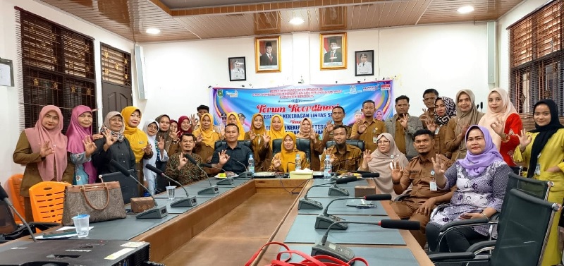 Dinas Pemberdayaan Perempuan dan Perlindungan Anak Bengkalis mengelar forum koordinasi pencegahan kekerasan lintas sektor di Gedung Pertemuan Lantai II Kantor Camat Mandau, Selasa (18/11/2025)