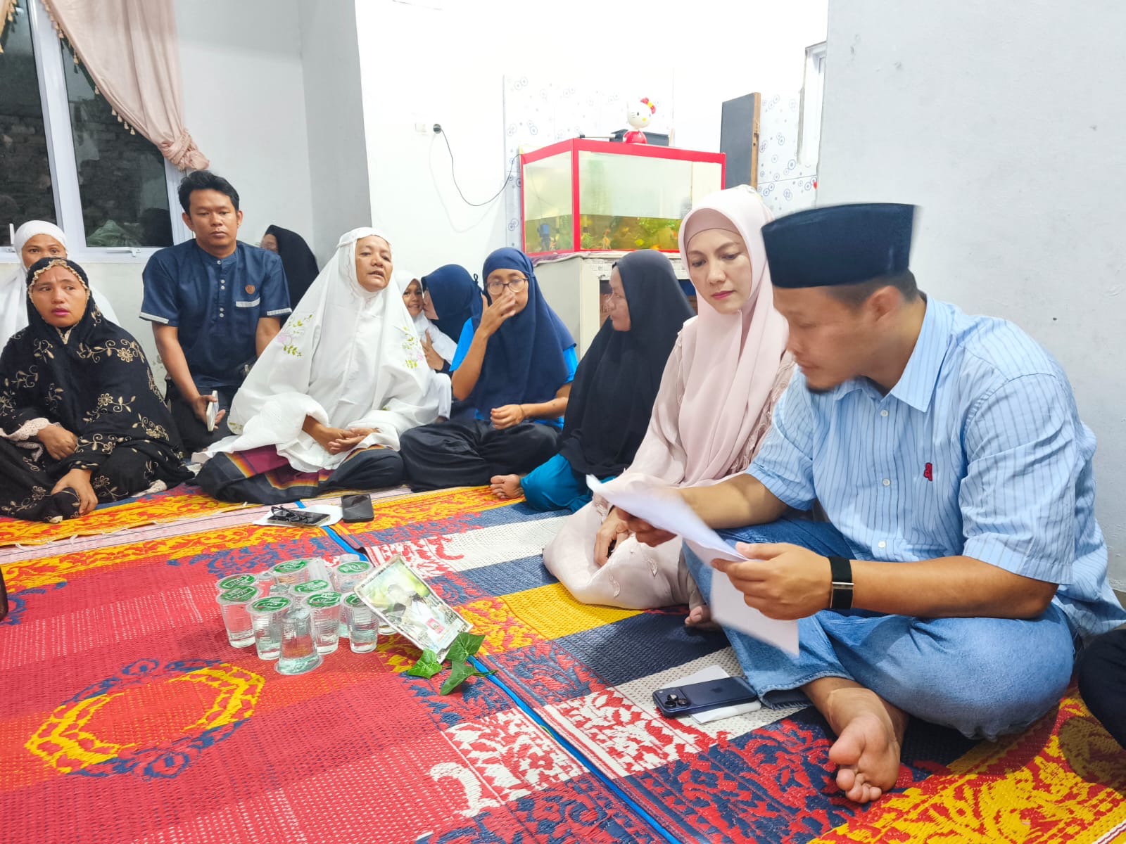 Wako Pekanbaru Agung Nugroho menemui keluarga anak diduga korban bully, Ahad (23/11/2025).