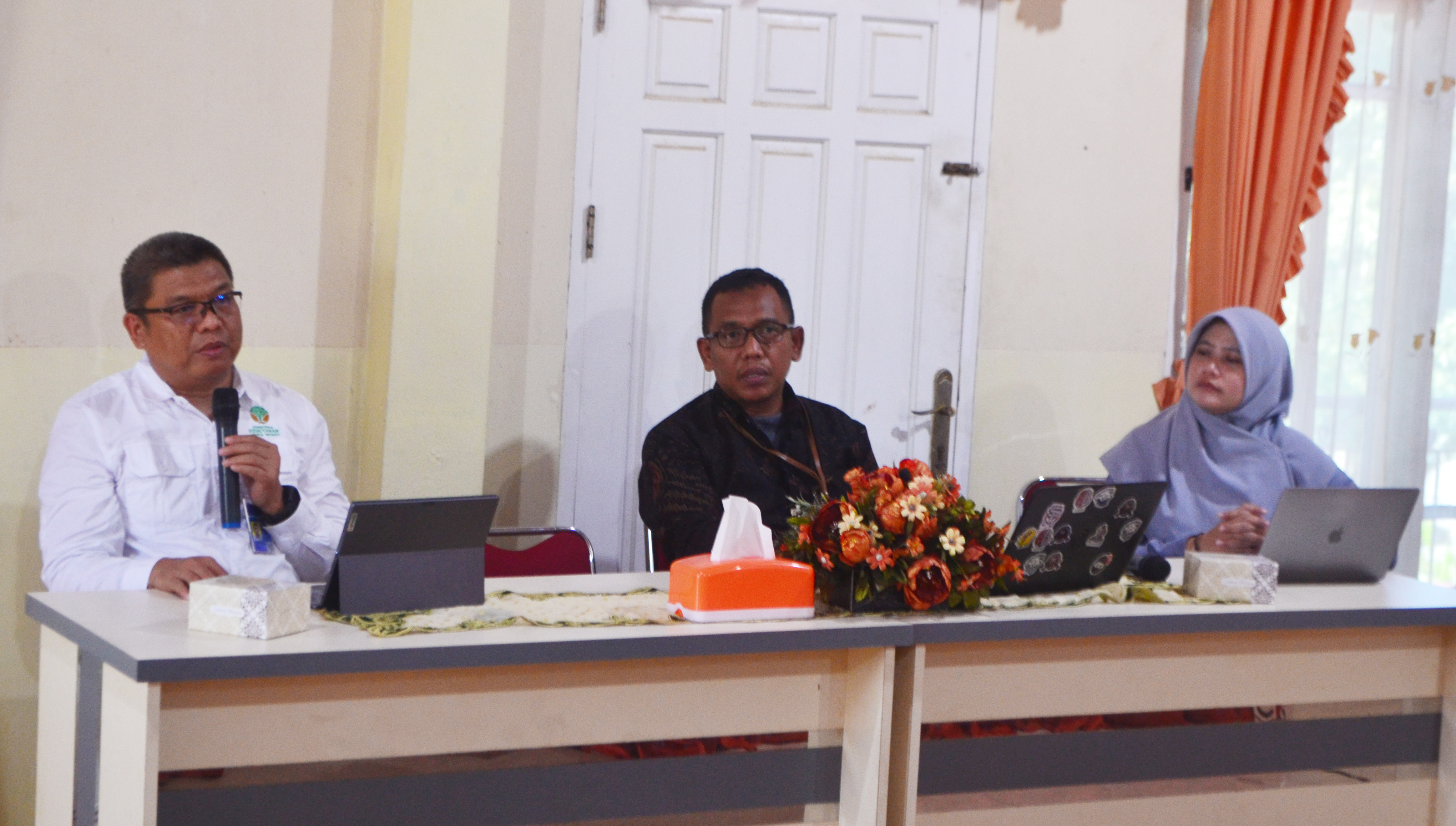 Diskusi terpumpun tentang 9 desa yang berada di Suaka Margasatwa Rimbang Baling, di Bangkinang, belum lama ini.