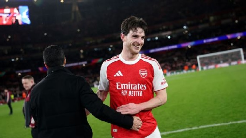 Declan Rice membantu Arsenal mengalahkan Bayern Munich dalam pertarungan tim sempurna di Liga Champions.