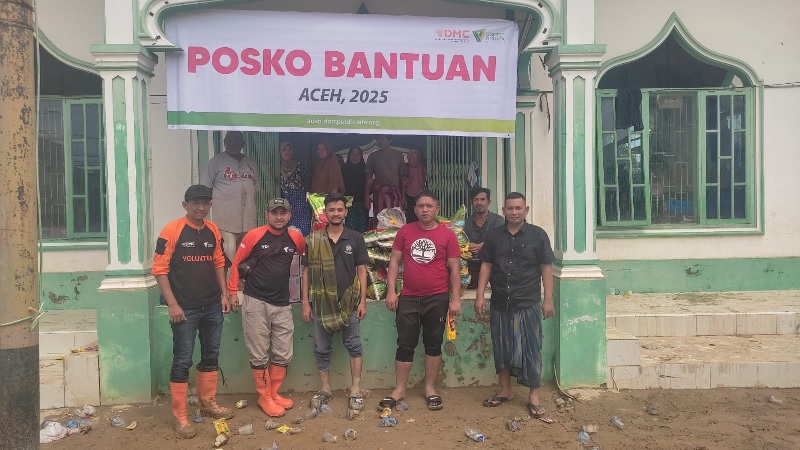 Posko bantuan yg didirikan oleh Dompet Dhuafa di wilayah Aceh.