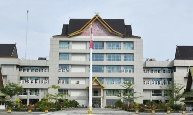 Kantor Bupati Inhil di Jalan Akasia, Tembilahan.