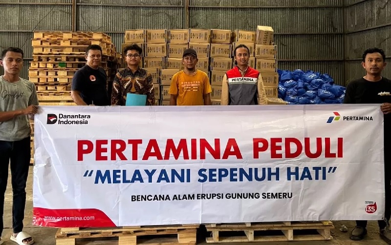 PT Pertamina (Persero) bergerak cepat memberikan bantuan bagi warga yang terdampak erupsi Gunung Semeru di Jawa Timur.