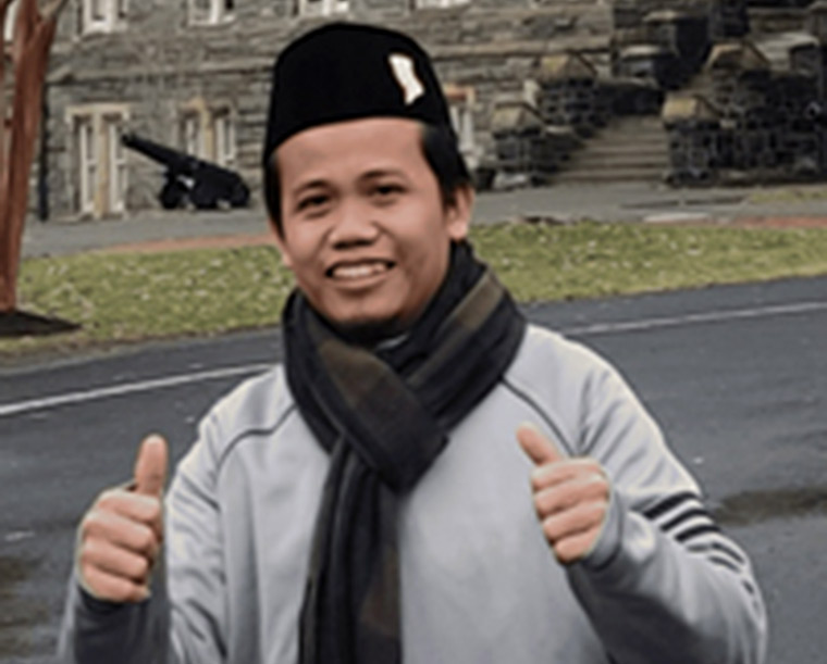 Edi Setiawan, Direktur Markazul Qur&rsquo;an Ponpes Khairul Ummah, Air Molek, Inhu, Riau, Certified Program for Inter Faith and Peace Building, AIC, Chicago, AS.