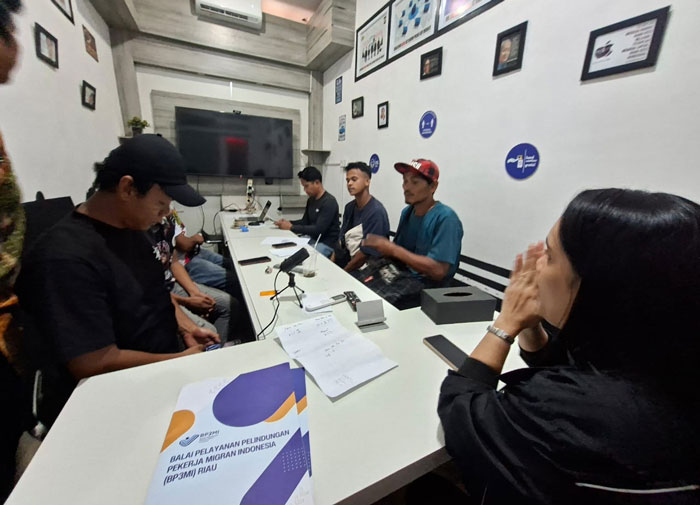 Sejumlah korban ketika mendapat pendampingan dari jajaran P3MI Riau.