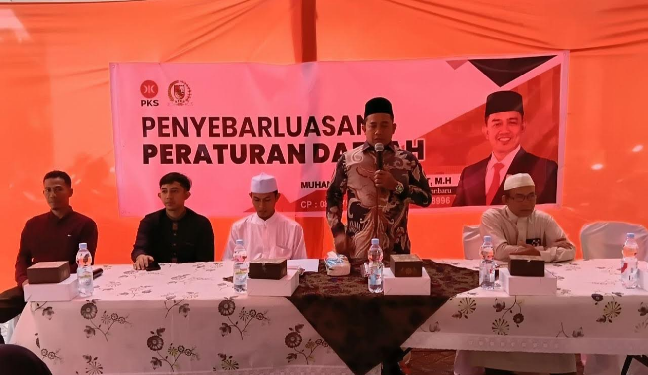 Ketua DPRD Pekanbaru Muhammad Isa Lahamid temui warga Kelurahan Tanah Datar, Jalan Ahmad Yani untuk program penyebarluasan Perda Trantibum pada Kamis (27/11/2025) lalu.