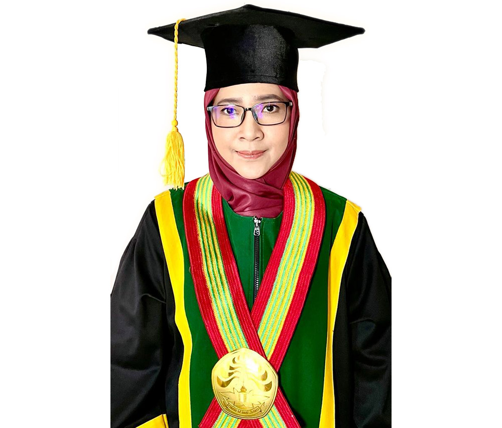 Prof Evelyn ST MSc PhD