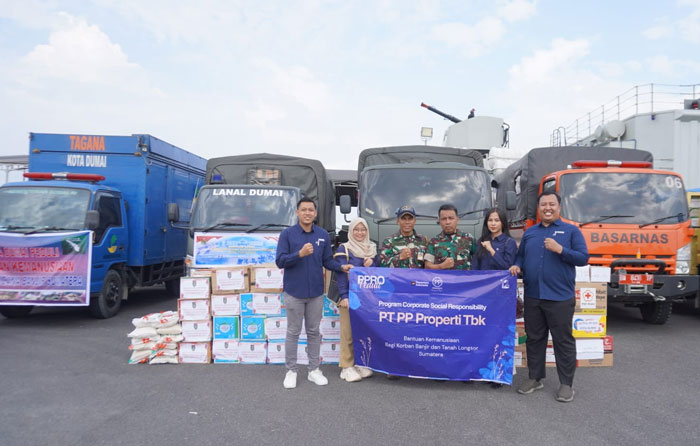 Prime Park Hotel Pekanbaru turut mengambil peran dengan mengirimkan bantuan logistik bagi masyarakat terdampak bencana di Aceh dan Sumut.