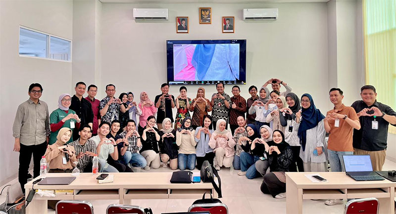 RS Awal Bros Group menghadirkan pakar radiologi Universitas Airlangga sebagai bagian dari upaya berkelanjutan dalam meningkatkan akurasi diagnosis dan mutu layanan radiologi.