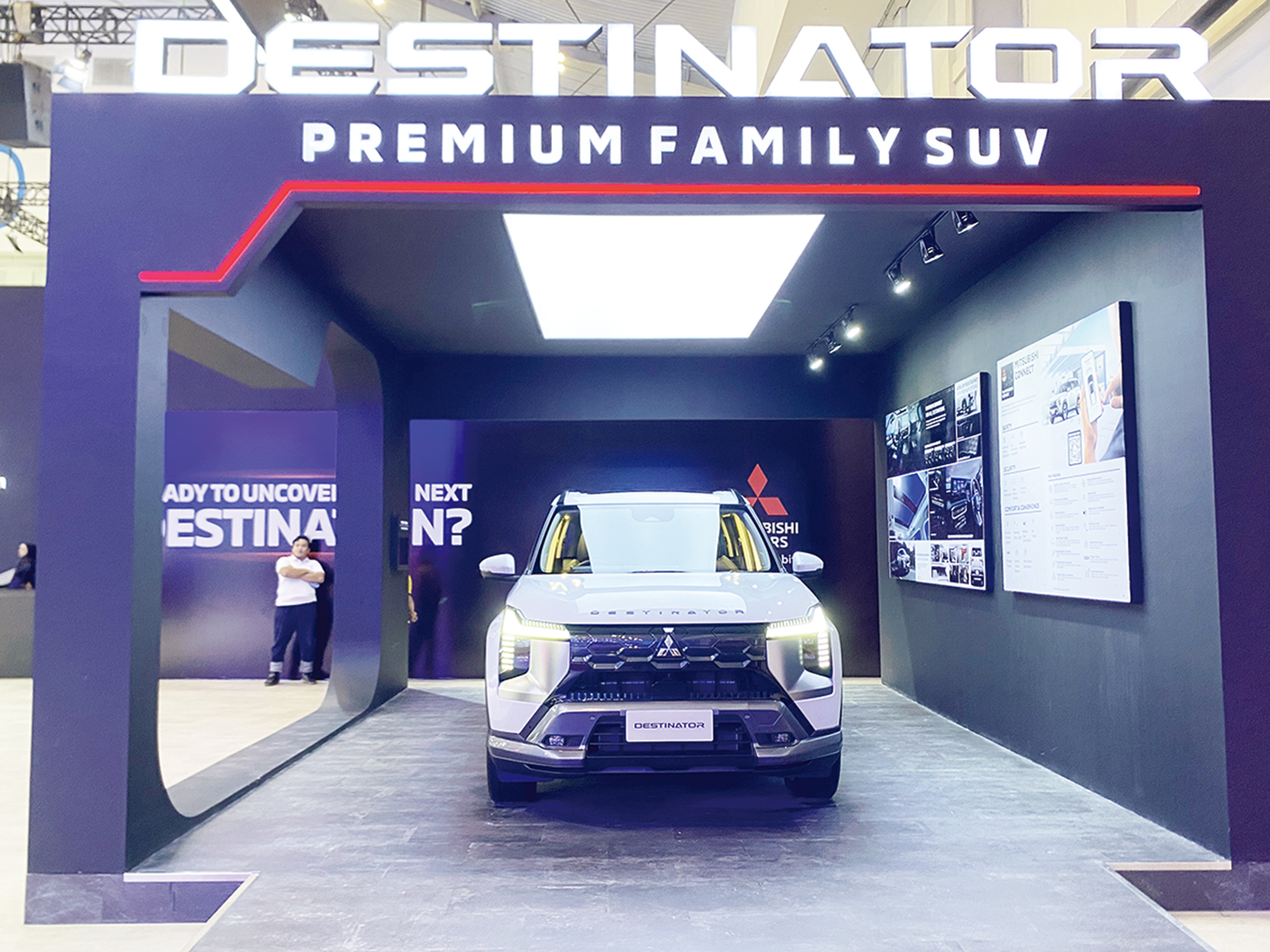 MMKSI untuk riau pos&nbsp; menyita perhatian: All New Destinator menambah deretan panjang lini produk Mitsubishi di pasar otomotif Tanah Air. Pendatang baru ini mampu menyita perhatian konsumen.