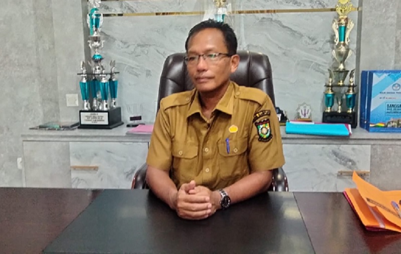 Plt Kadisdikpora Helmi