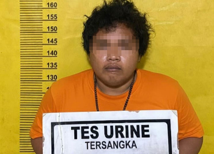 Gus (26), pelaku kasus tindak pidana pencurian kabel lampu PJU.