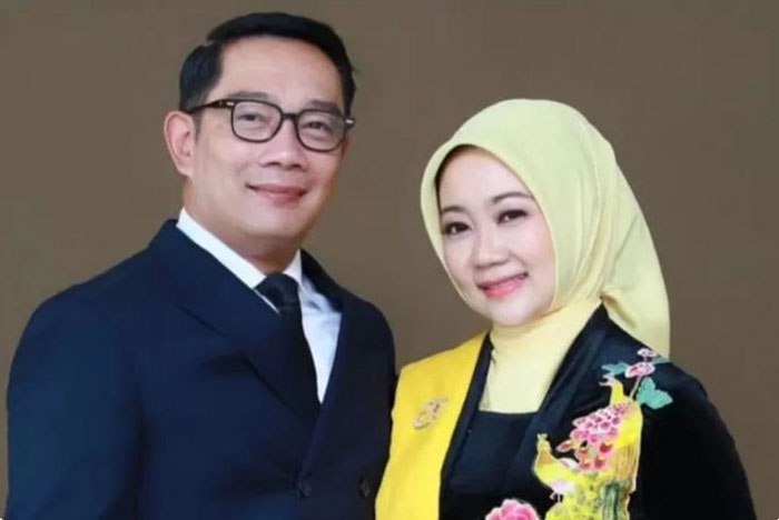 Atalia Praratya dan Ridwan Kamil. Atalia resmi melayangkan gugatan cerai terhadap suaminya ke PA Bandung.