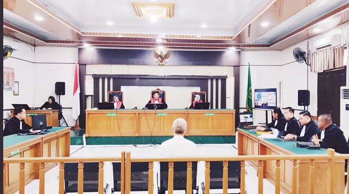 Terdakwa perkara korupsi dana hibah, mantan anggota DPRD Bengkalis Suhendri menghadapi dakwaan di Pengadilan Tipikor Pekanbaru, Selasa (9/9/2025).