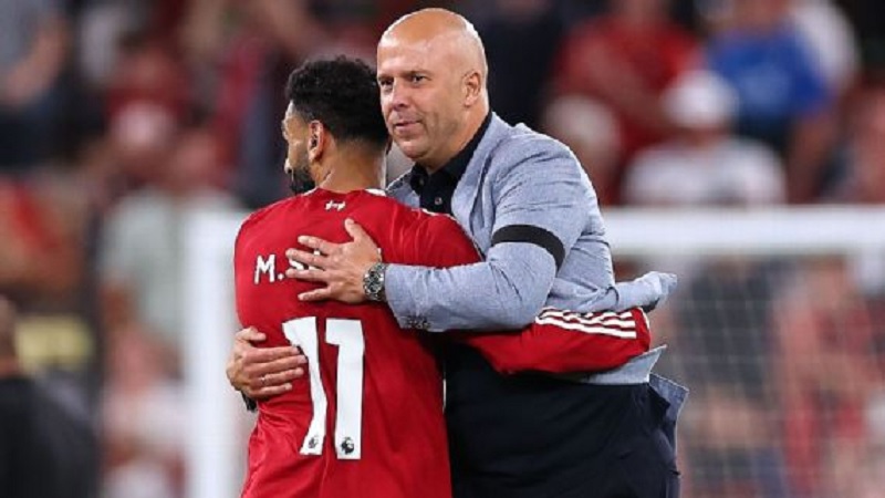 Arne Slot mengatakan dia dan Mohamed Salah telah