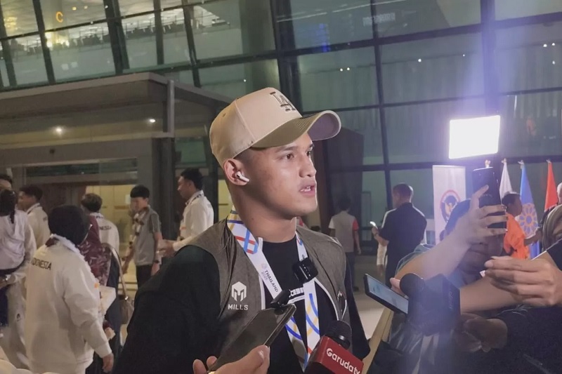 Lifter Indonesia Rizky Juniansyah meraih emas di SEA Games 2025 dengan memecahkan rekor dunia.