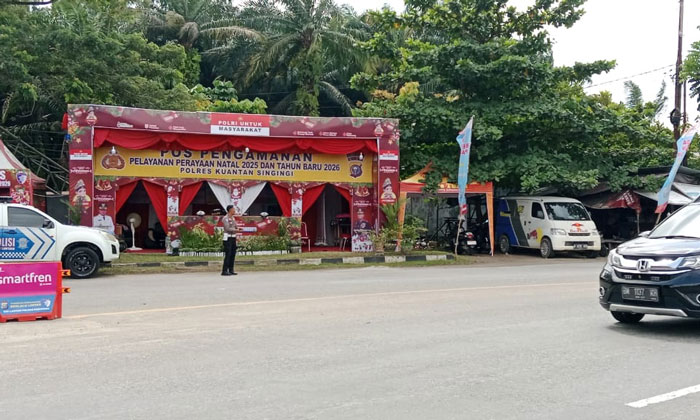 Pos Pelayanan yang ditempatkan di kawasan Tugu Cerano Teluk Kuantan, Kecamatan Kuantan Tengah, Senin  (22/12/2024).