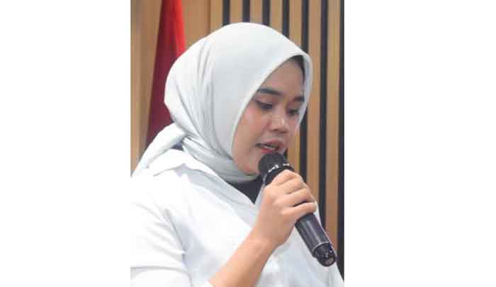 Lorena Tampubolon, SH