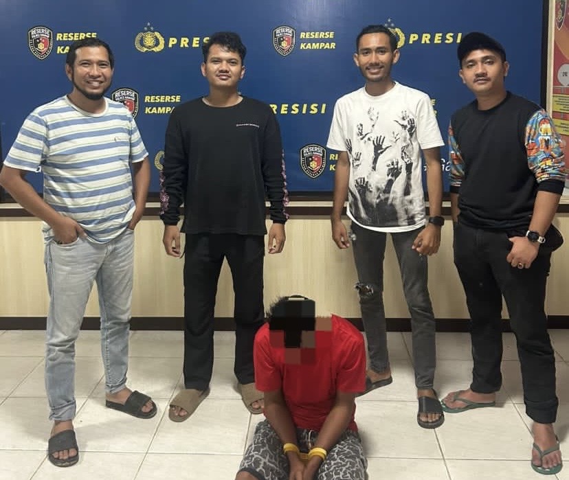 Satreskrim Polres Kampar berhasil menangkap AN, pelaku pembunuhan berencana terhadap Johan (48), warga Desa Simalinyang, Kecamatan Kampar Kiri Tengah, Kampar, Jumat (26/12/2025).