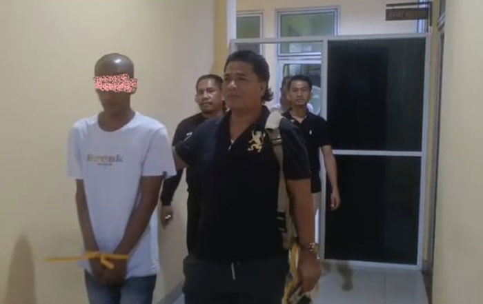 Tim Resmob Satreskrim Polres Kuansing, Jumat (2/1/2026) mengamankan salah seorang pemilik pemodal PETI di Desa Jake Kecamatan Kuantam Tengah yang lari sejak kejadian 28 November 2025 lalu.