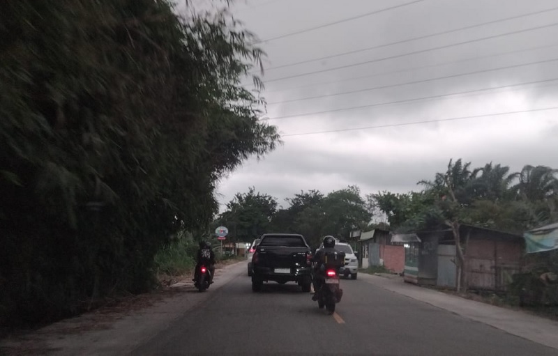Arus lalu lintas dari arah Sumbar menuju Riau yang melewati jalan lintas Kabupaten Kampar terpantau ramai dan lancar, Ahad (4/1/2026).