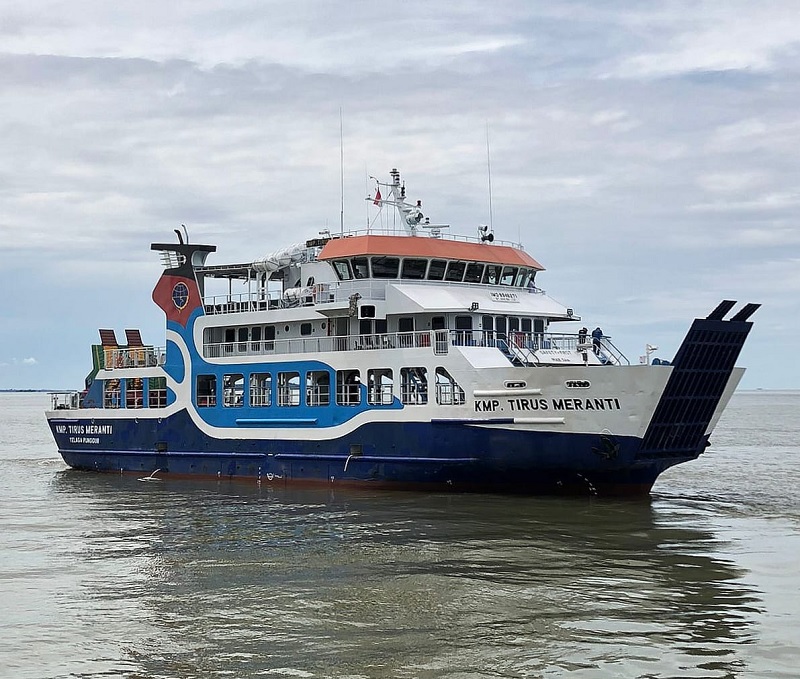 Armada Roro KMP Tirus.