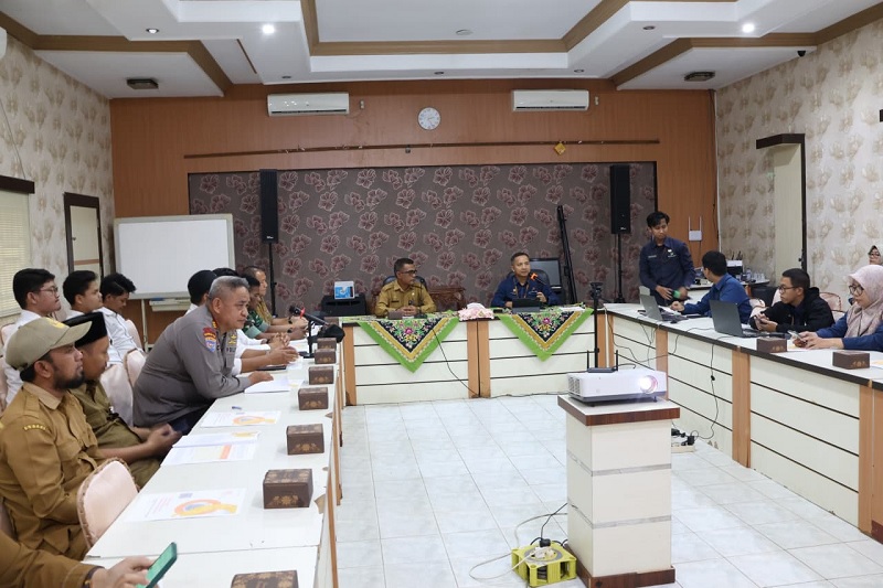 Pemda Inhil bersama BPS dan Forkopimda melaksanakan press release BRS Inflasi di Aula Bappeda Inhil Jalan Kesehatan, Tembilahan, Senin (5/1/2026).