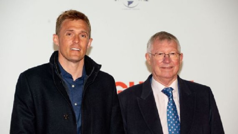 Darren Fletcher (kiri) bermain di bawah Alex Ferguson selama lebih dari satu dekade.